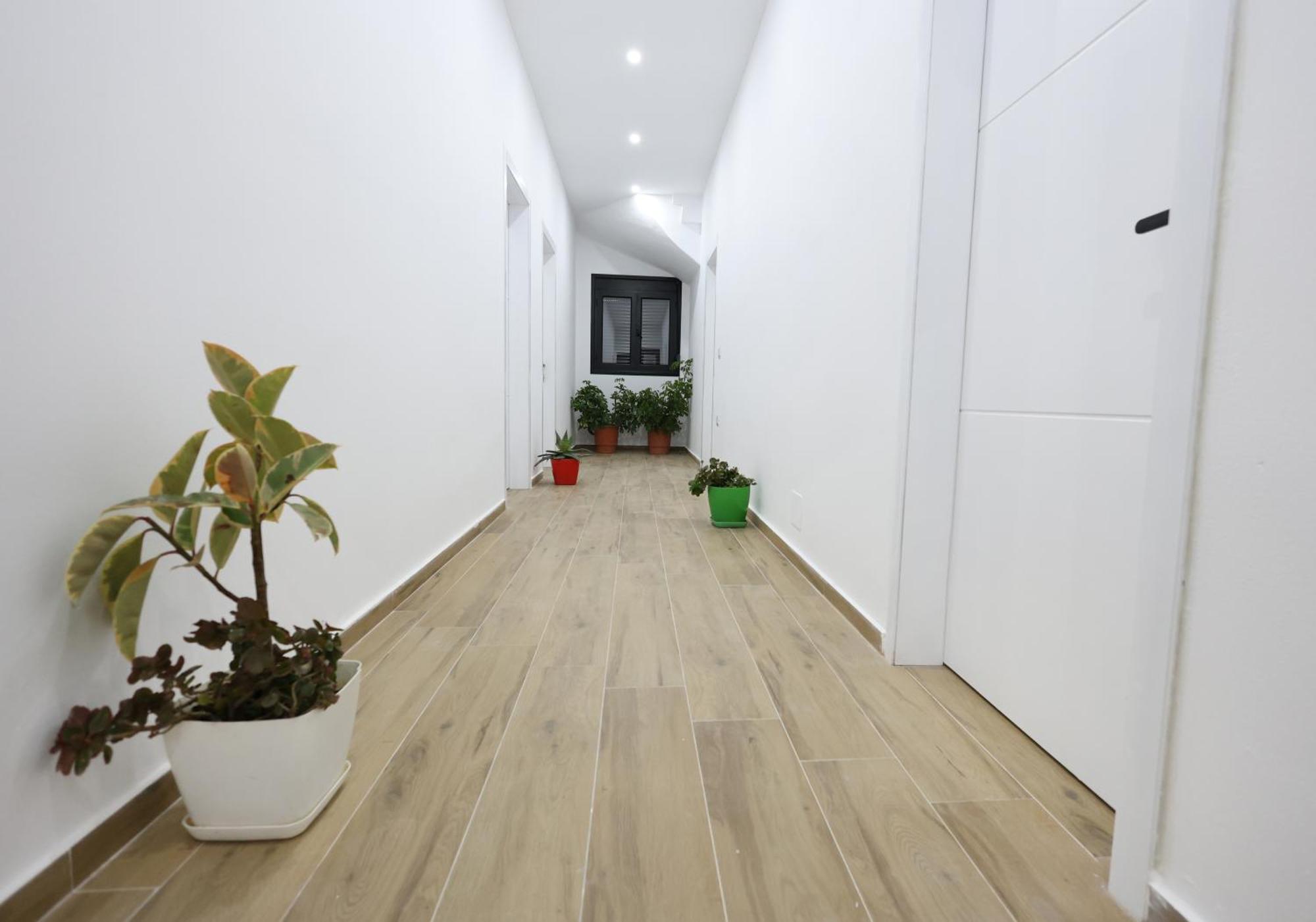 Guesthouse Aurel ベラト エクステリア 写真