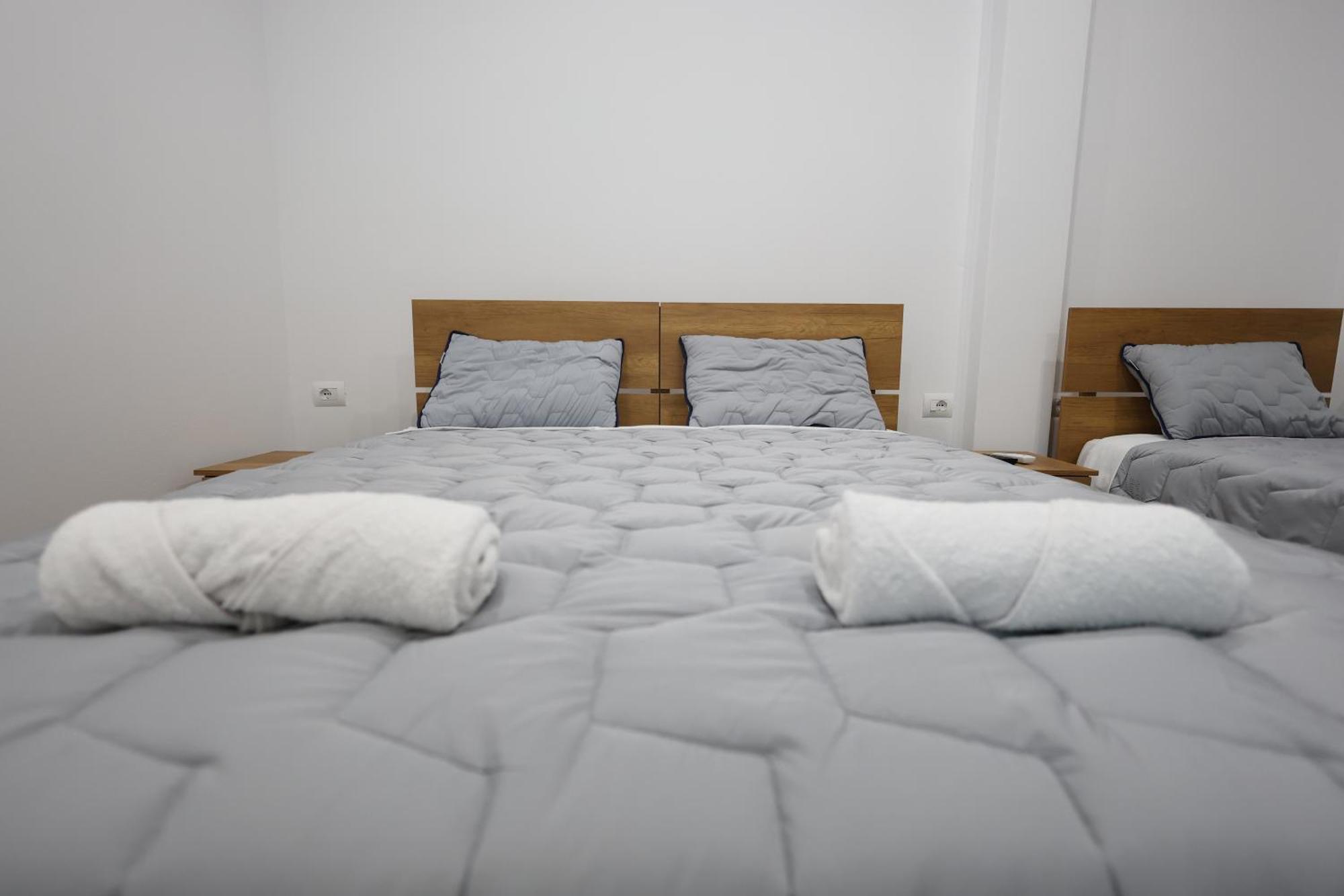 Guesthouse Aurel ベラト エクステリア 写真
