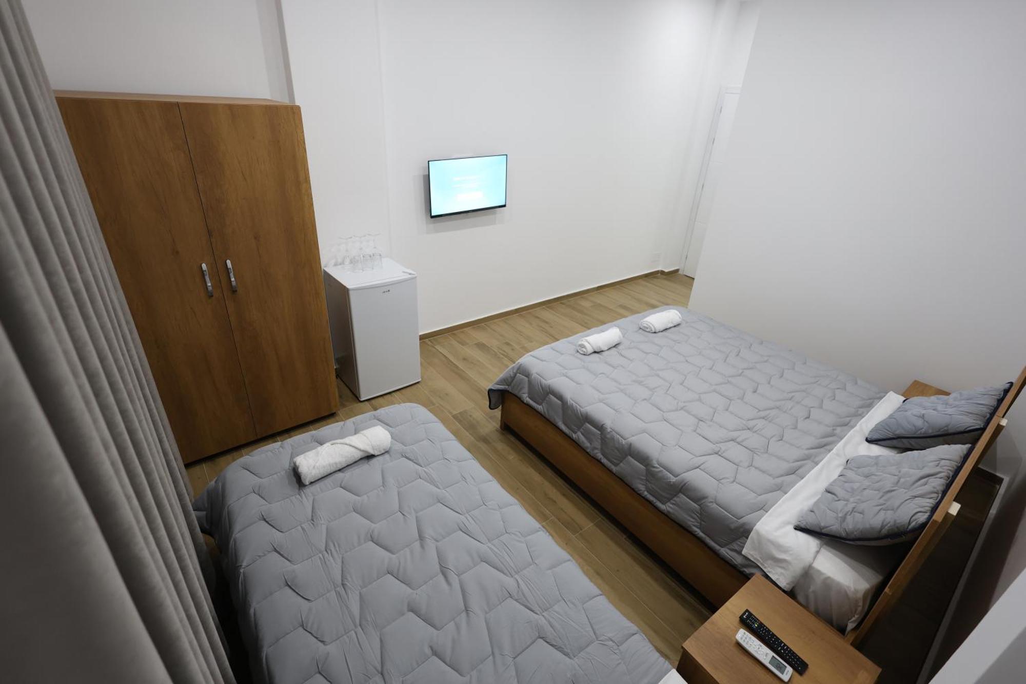 Guesthouse Aurel ベラト エクステリア 写真