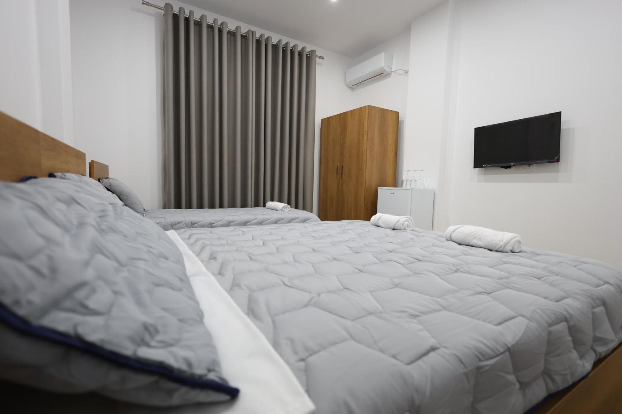Guesthouse Aurel ベラト エクステリア 写真